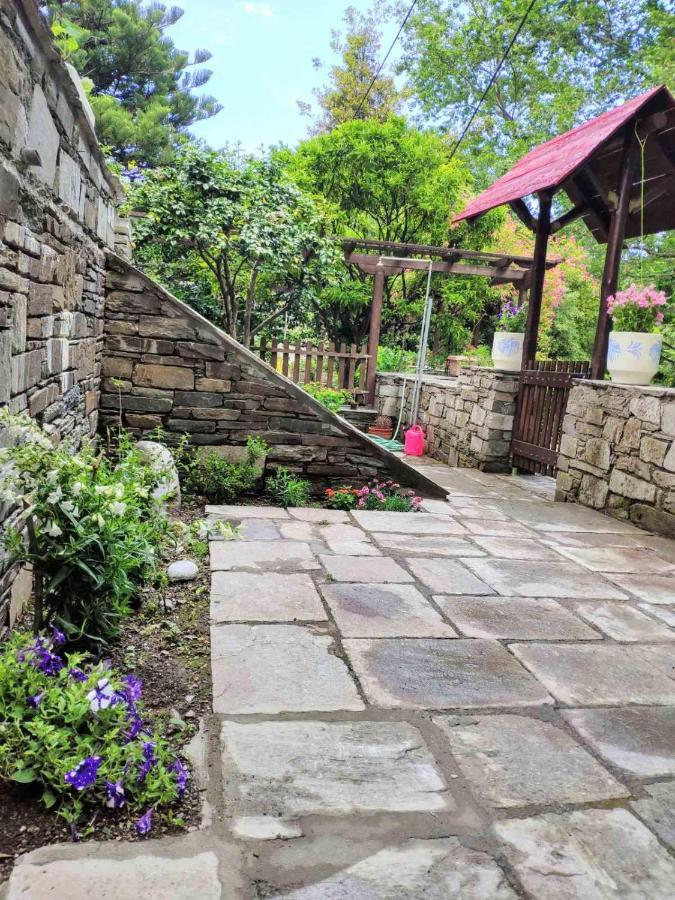 Flower House โคเรฟตอน ภายนอก รูปภาพ